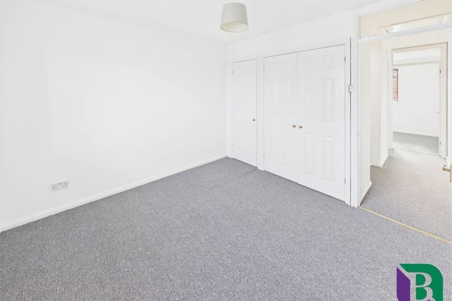 5, Coggeshall Grove, Milton Keynes photo 4