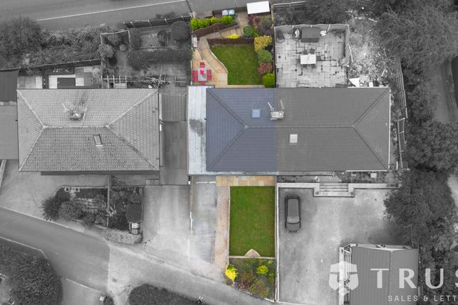 728 Arthur Grove Bradford Road, Batley photo 2