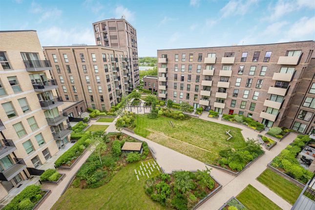 Studio flat on Flat 32, 25, Carraway Street, Reading, £275,000