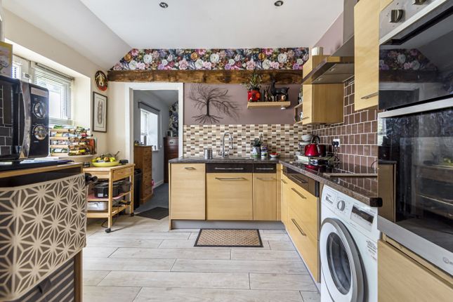4 Monkwood Court,, Petersfield Road, Alresford photo 4