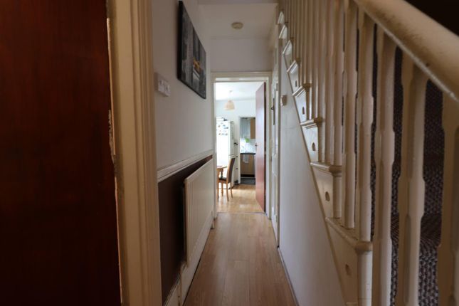 3, Edward Street, Luton photo 5