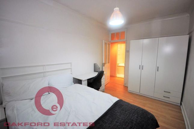 110 Redman House, Portpool Lane, Holborn photo 4