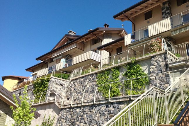 Duplex for sale in Via Apostoli 17, Solto Collina, Bergamo, Lombardy, Italy