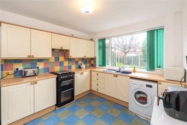 2, Greymist Avenue, Warrington photo 4