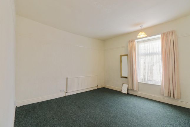 31, Tasker Road, Sheffield photo 4