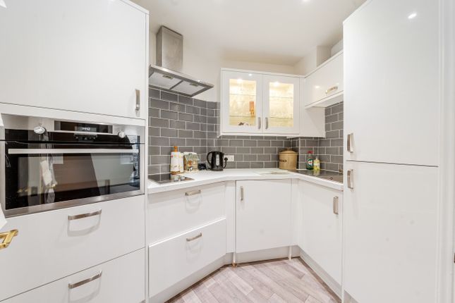 6, Inchbrook Court, Inchbrook photo 4