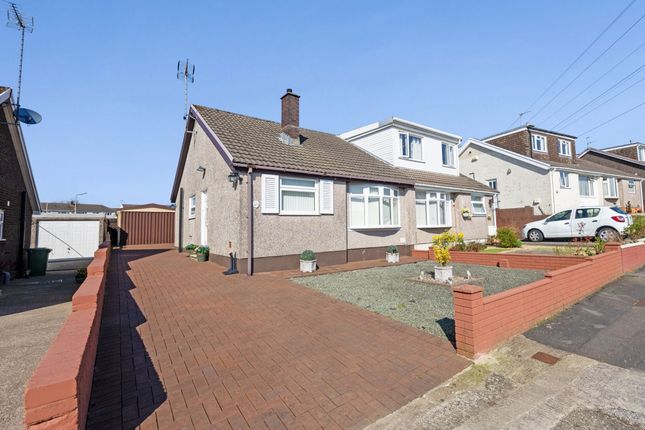 13 Meadow Crescent, Pontypridd photo 2