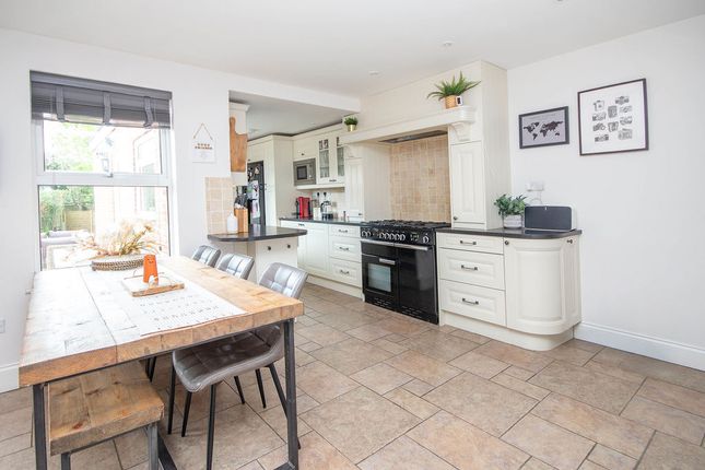 Jessamine, Chinham Road, Southampton photo 3