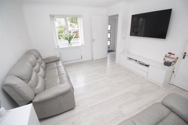 65, Scott Way, Greenock photo 2