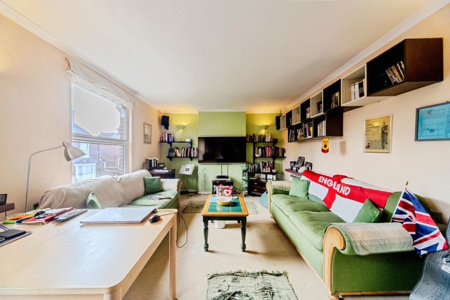 35a, Theydon Avenue, Milton Keynes photo 3