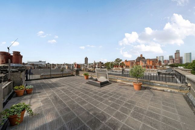 Maisonette 2, London photo 3