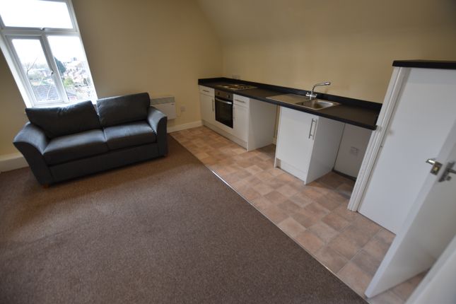 14 Church House, Pendlebury Road, Manchester photo 3