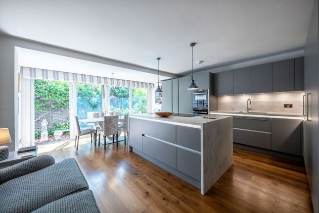 4-bed house on 31, St. Mary Abbots Terrace, Holland Park, £2,495,000