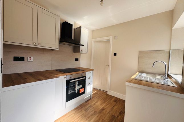 6, Railway Street, Stanley photo 3