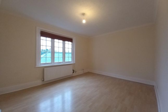 Flat 5, Rimpton Court, 10 Reading Street, Broadstairs photo 2