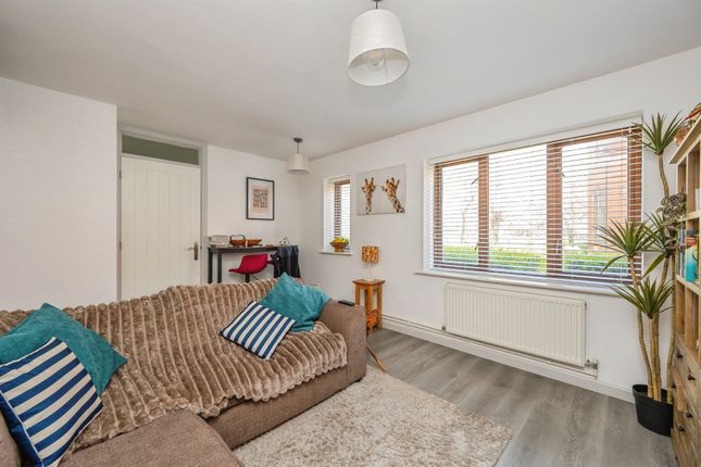 34, Etruria Gardens, Derby photo 3