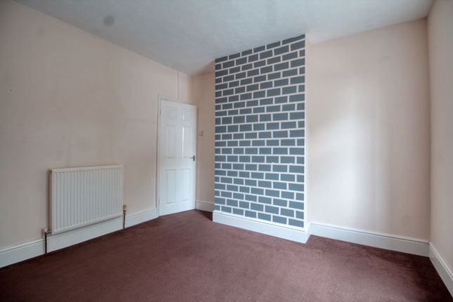 Terraced house to rent in Grange Lane South, Scunthorpe