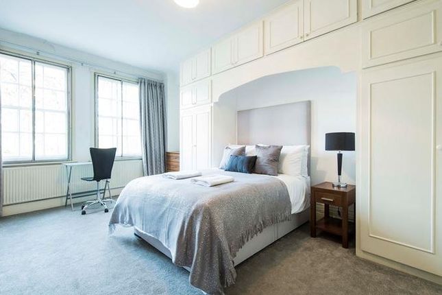 14 Strathmore Court, Park Road, London photo 5