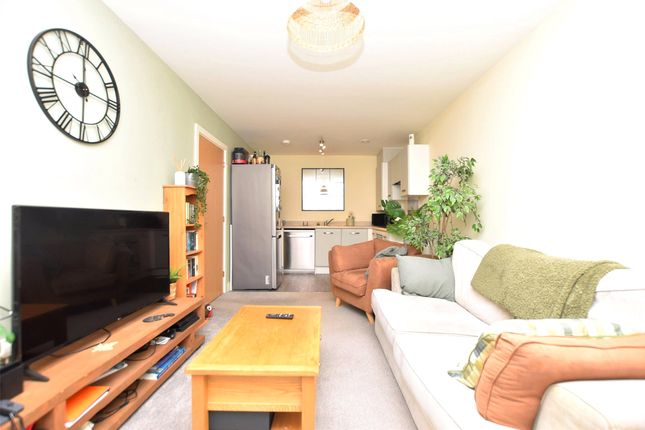 6 Ludlow Court,, Frome Road, Somerset photo 3