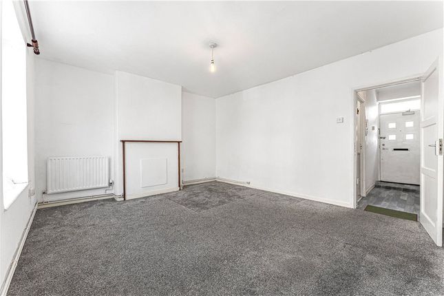 Studio flat on Flat 21, Sebright House,, Coate Street, London, £250,000