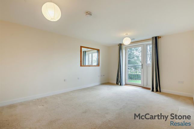 13 Queen Elizabeth Place, Orchard Lane, Alton photo 2