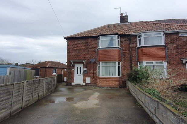 Thumbnail Town house to rent in Lilling Avenue, York
