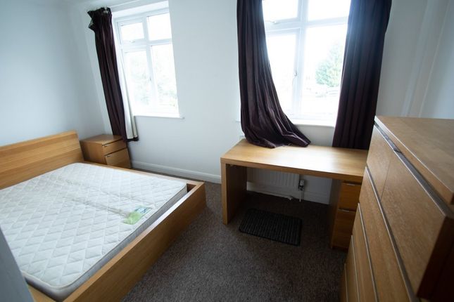 2a Portchester Place, Bournemouth photo 2