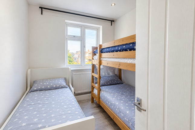 8B, Whiteford Road, Slough photo 5