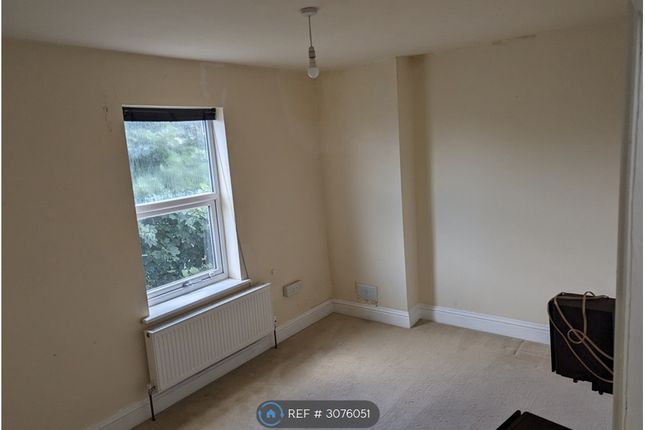 Alexandra Grove, Knaresborough photo 2