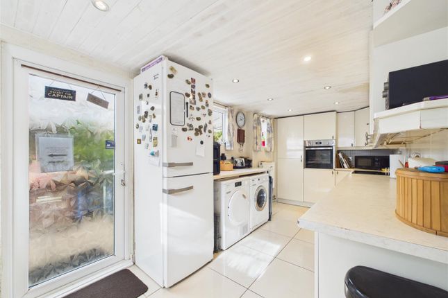 20, St. Johns Road, Ruardean photo 4