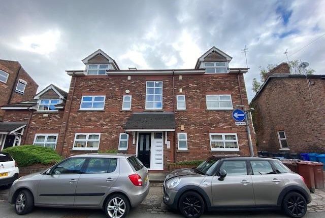 Thumbnail Flat to rent in Churchwood Road, Didsbury, Manchester