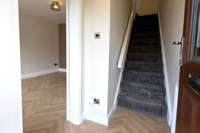 4, Dysart Street, Ashton-under-lyne photo 2