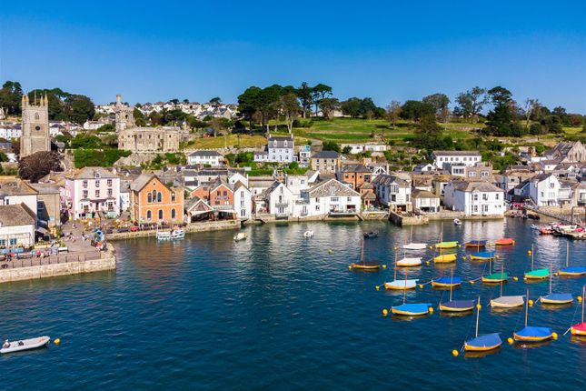 8, Bull Hill, Fowey photo 4