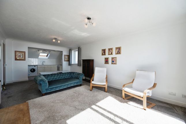 Flat 11, Anchor Court, 80, Southwood Road, Hampshire photo 4