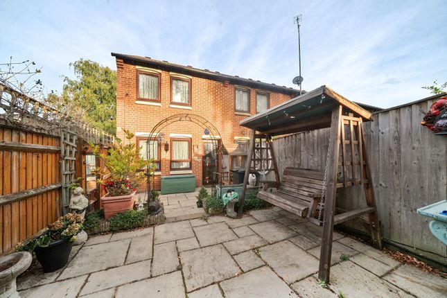 12, Angel Court, Newbury photo 3