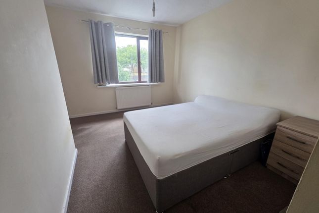 15, Clos Healy, Swansea photo 3