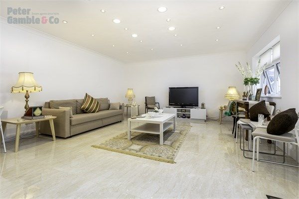 End terrace house for sale in Torrington Road, Perivale, Greenford
