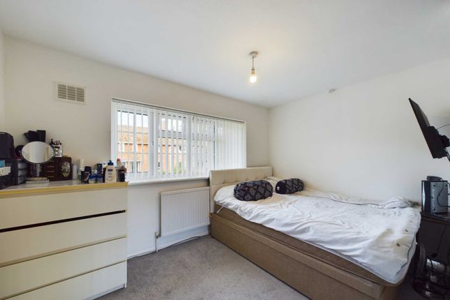 Property for sale in Shepherds Green, Chaulden