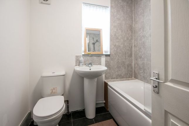 Property to rent in Legsby Avenue, Grimsby
