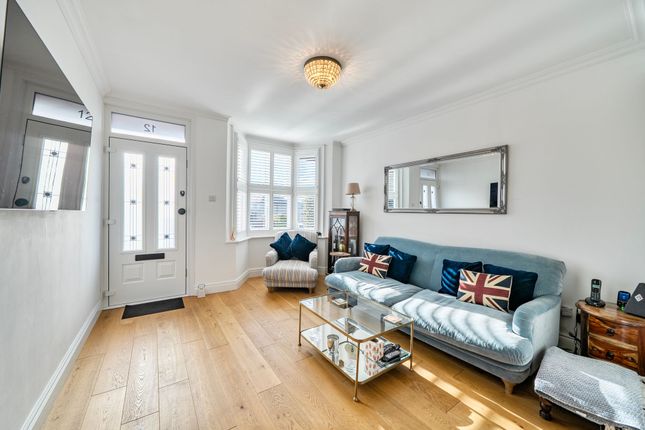 12 Lancaster Road, Uxbridge photo 2