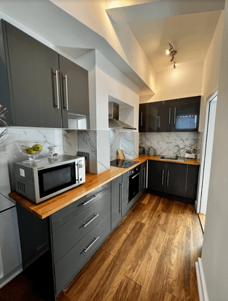 2 Bed Flat In Sydenham