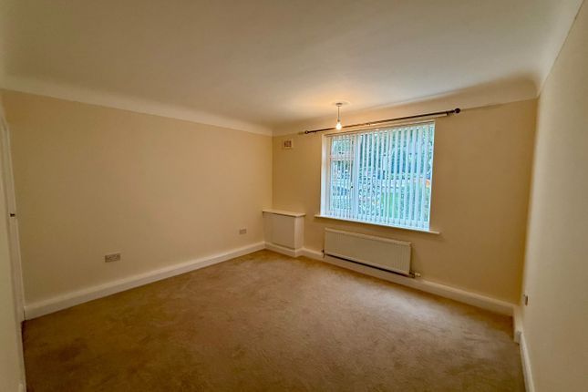 Flat 2, Grosvenor Court, Queens Drive, Liverpool photo 2