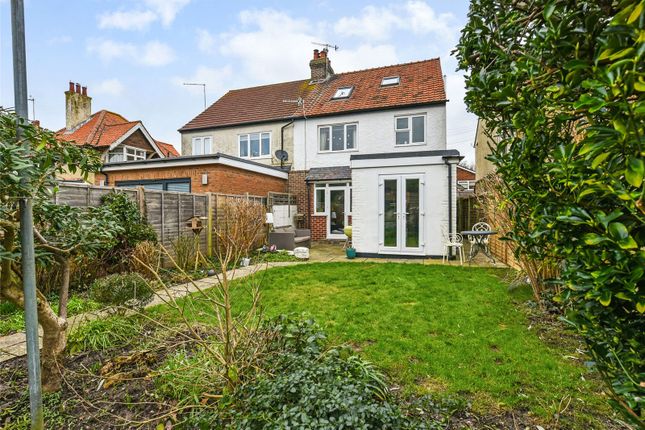 16, Kingsham Avenue, West Sussex photo 3