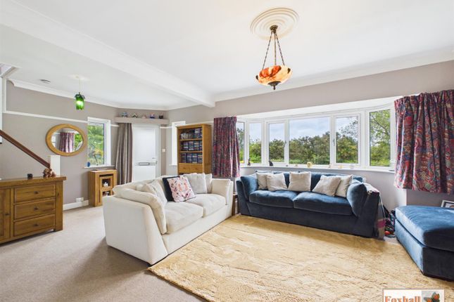 8, Camberley Road, Ipswich photo 3