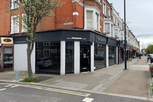 Retail premises to let in Green Lanes, Palmers Green, London