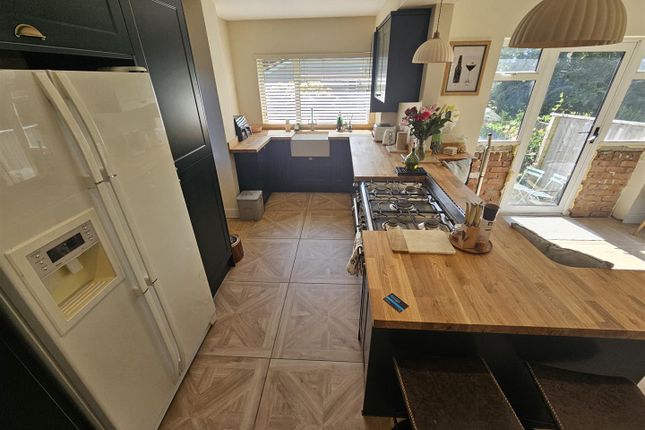 6, Pontrilas Close, Michaelston, Cardiff photo 3