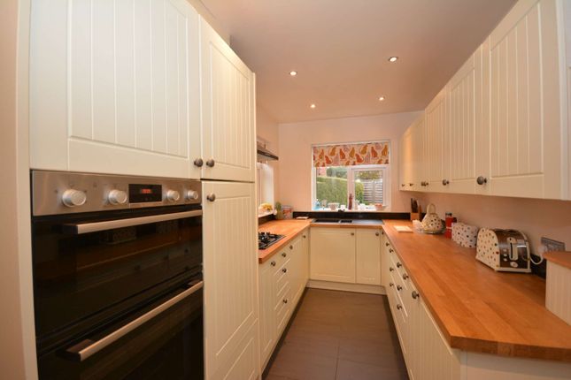 88, Lidgett Lane, Leeds photo 4