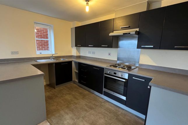 11 Cordwainers Court, Willis Place, Worcester photo 2