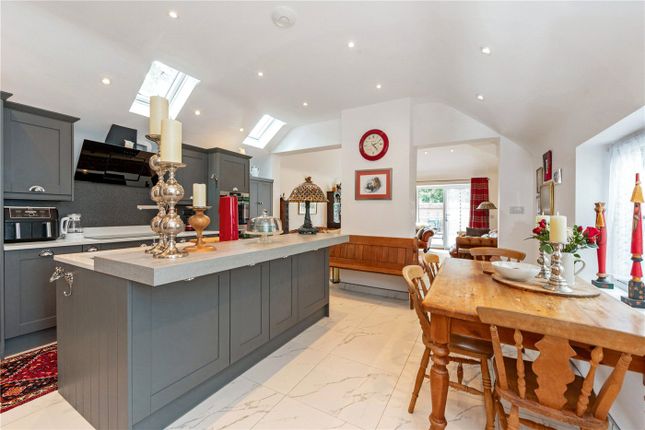 3 Monkwood Court,, Petersfield Road, Alresford photo 4
