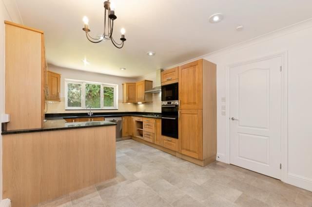1a, The Riding, Woking photo 4